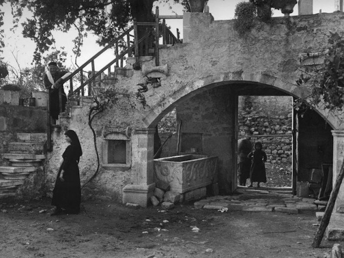 Crete 1919, porch of a house
