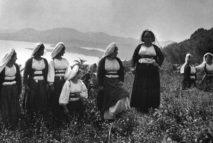 Women of Kerkyra in the countryside,